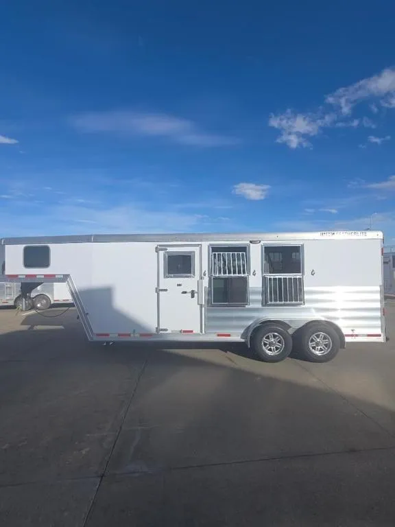 2026 Featherlite Trailers 9600-73PT