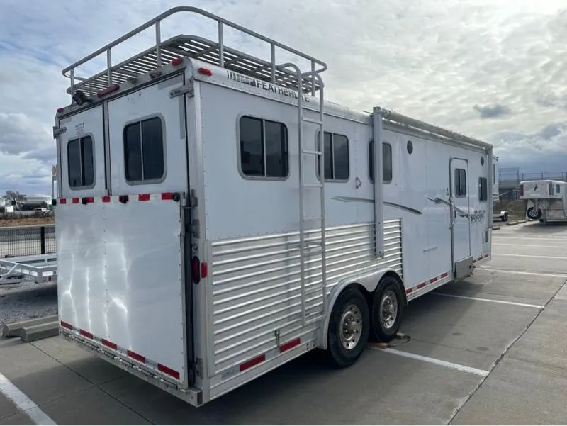 used Horse Trailers Featherlite  for sale, in Roca, NE Thumbnail 4
