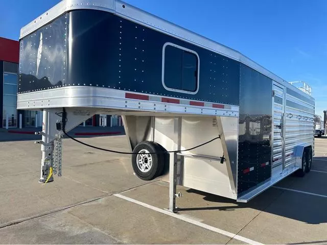 new Horse Trailers Featherlite  for sale, in Roca, NE Thumbnail 2