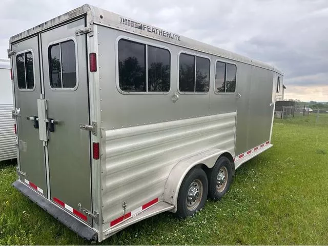 used Horse Trailers Featherlite  for sale, in Roca, NE Thumbnail 3