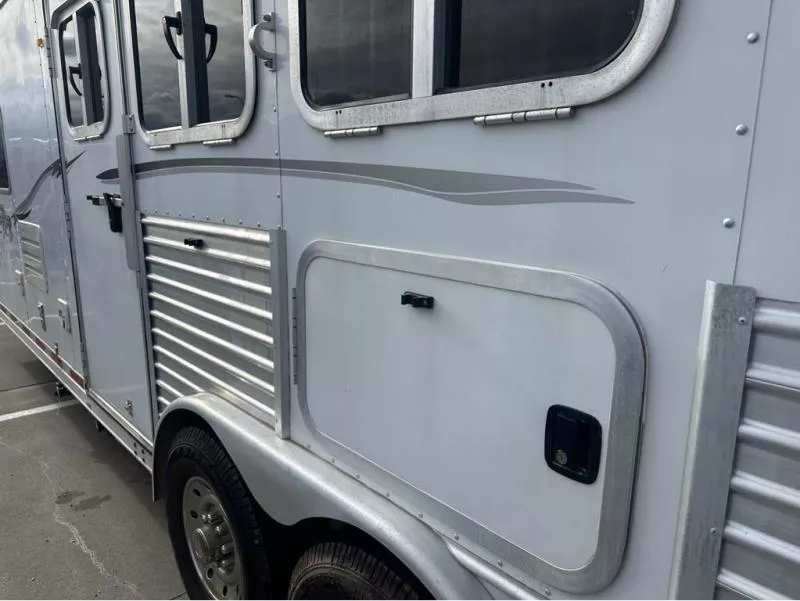 used Horse Trailers Featherlite  for sale, in Roca, NE Thumbnail 6