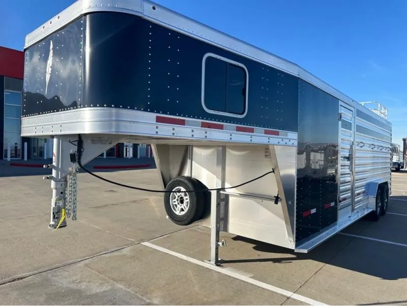 2025 Featherlite Trailers 8413-7624