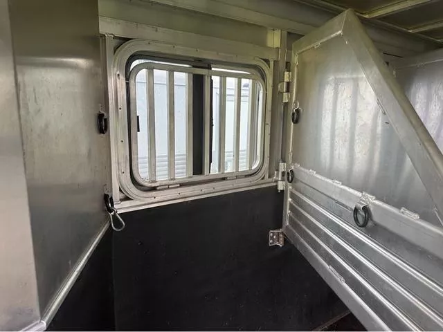 used Horse Trailers Featherlite  for sale, in Roca, NE Thumbnail 12