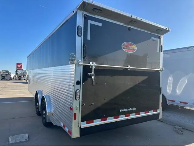 new Horse Trailers Sundowner Trailers  for sale, in Roca, NE Thumbnail 5