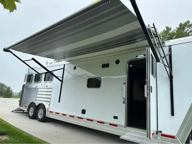 new Horse Trailers Featherlite  for sale, in Roca, NE Thumbnail 16