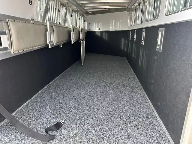 new Horse Trailers Featherlite  for sale, in Roca, NE Thumbnail 13