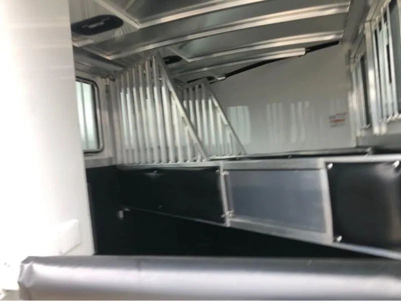 new Horse Trailers Sundowner Trailers  for sale, in Roca, NE Thumbnail 6