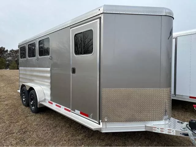 new Horse Trailers Featherlite  for sale, in Roca, NE Thumbnail 2