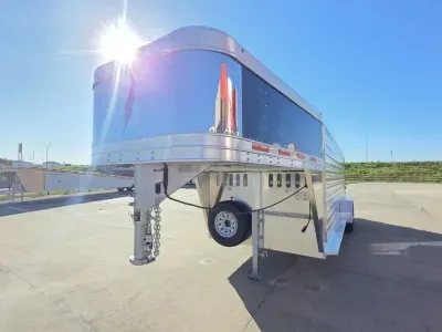2027 Featherlite Trailers 8117 20' Aluminum Livestock Gooseneck