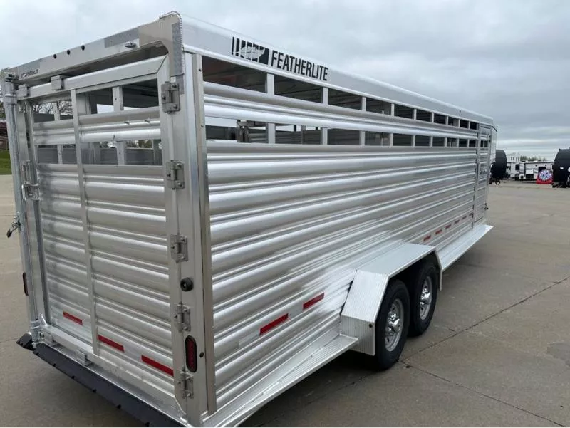 new Stock / Stock Combo Trailers Featherlite  for sale, in Roca, NE Thumbnail 3
