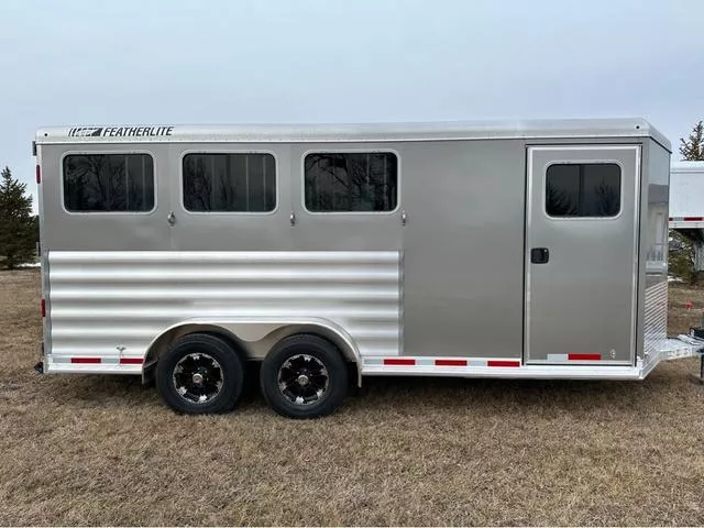 new Horse Trailers Featherlite  for sale, in Roca, NE Thumbnail 3