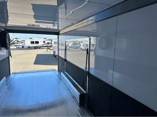 new Stock / Stock Combo Trailers Featherlite  for sale, in Roca, NE Thumbnail 10