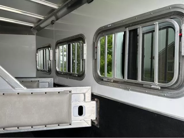 new Horse Trailers Featherlite  for sale, in Roca, NE Thumbnail 12