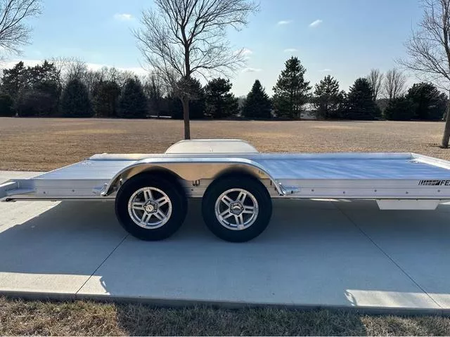 new Car Haulers / Racing Trailers Featherlite  for sale, in Roca, NE Thumbnail 4