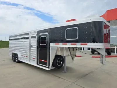 2027 Featherlite Trailers 8413 24' Aluminum Stock Combo Gooseneck