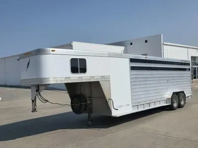 2008 Featherlite Trailers 8413-7024