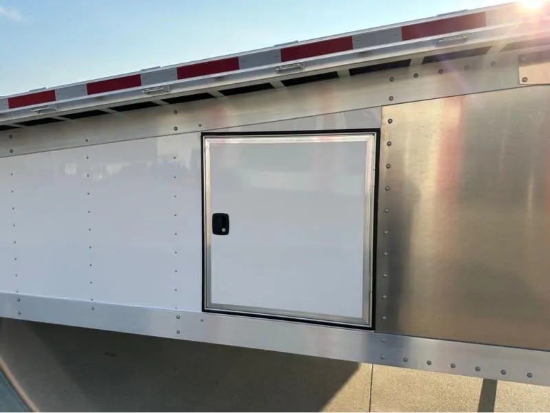 new Car Haulers / Racing Trailers Featherlite  for sale, in Roca, NE Thumbnail 7