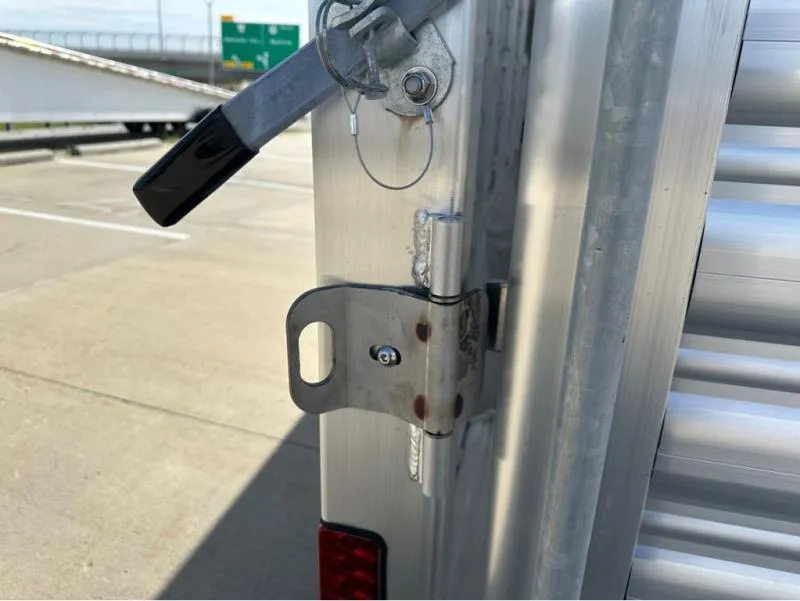 new Stock / Stock Combo Trailers Featherlite  for sale, in Roca, NE Thumbnail 5