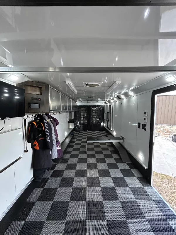 2024 Logan Coach Trailers KC711/ Summit H2 General Trailers