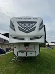 2021 Forest River photo 2