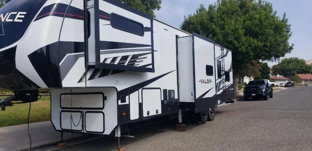 2021 Alliance RV photo 5