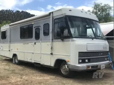 1988 Itasca Suncruiser 27A
