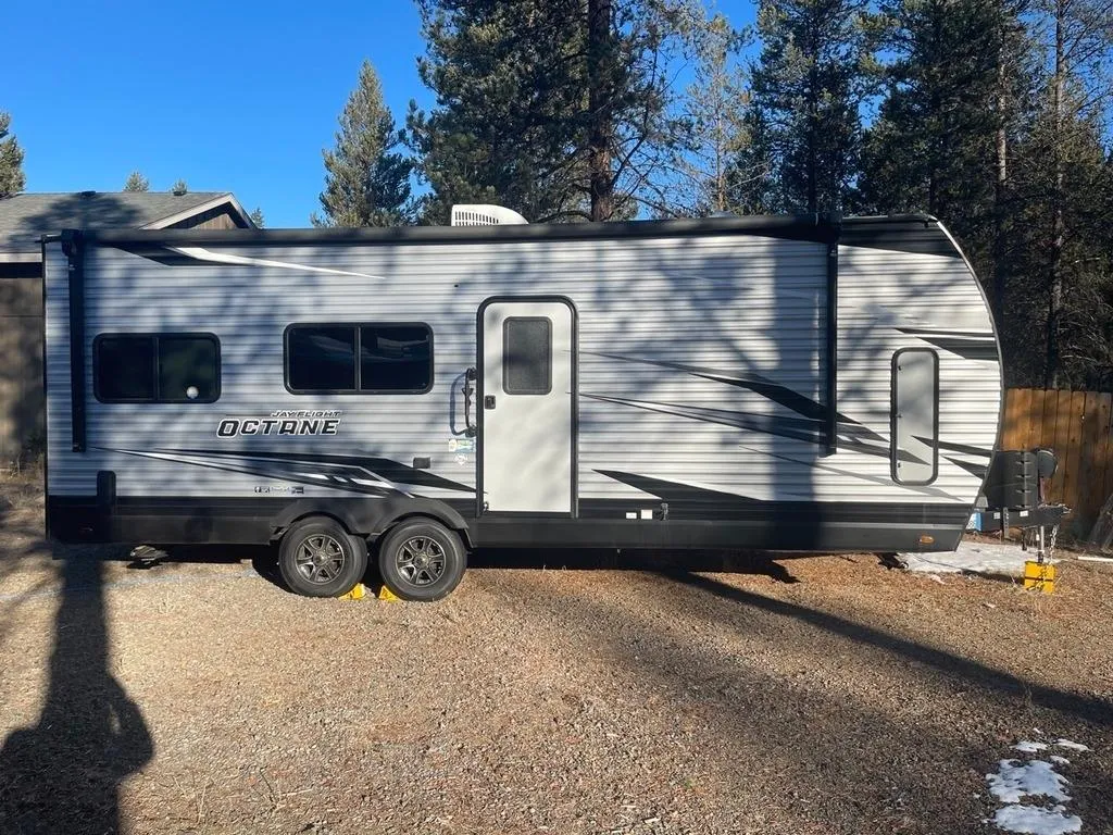 2021 Jayco photo 5