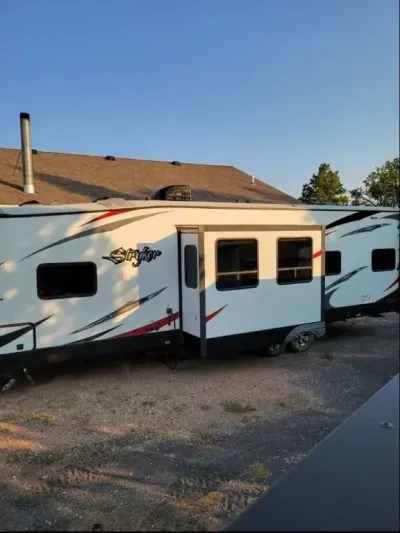 2017 Cruiser RV photo 9