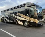 2020 American Coach Revolution® 42Q