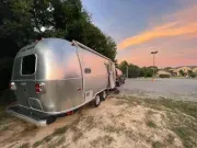 2016 Airstream Flying Cloud 23CB Bunk