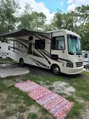 2018 Coachmen Pursuit Precision 27DS
