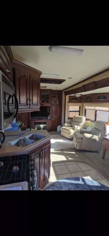 used Fifth Wheel Trailers Other Escalade for sale, in Rothesay, NB Thumbnail 2