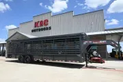 2026 Buckshot Trailers 28' GN LIVESTOCK TRAILER 8K TORSIONS 