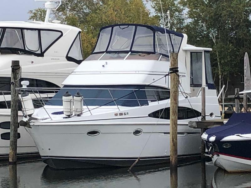 2003 Carver Yachts 366 Aft Cabin Motor Yacht Cruiser (Power) 2003 Carver Yachts 366 Aft Cabin Motor Yacht Cruiser (Power)