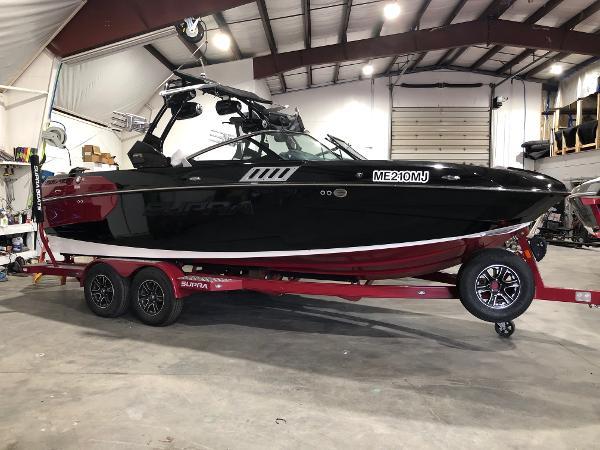 2017 Supra SA Surf Boat 2017 Supra SA Surf Boat