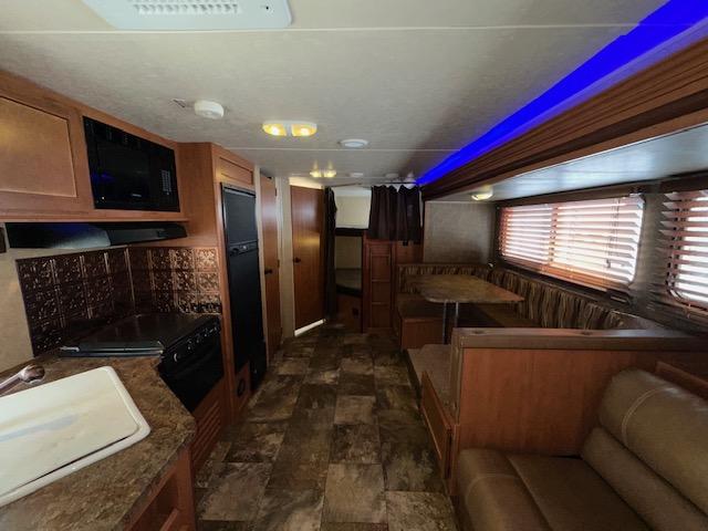 used Travel Trailers Forest River Grey Wolf for sale, in Littleton, CO Thumbnail 8