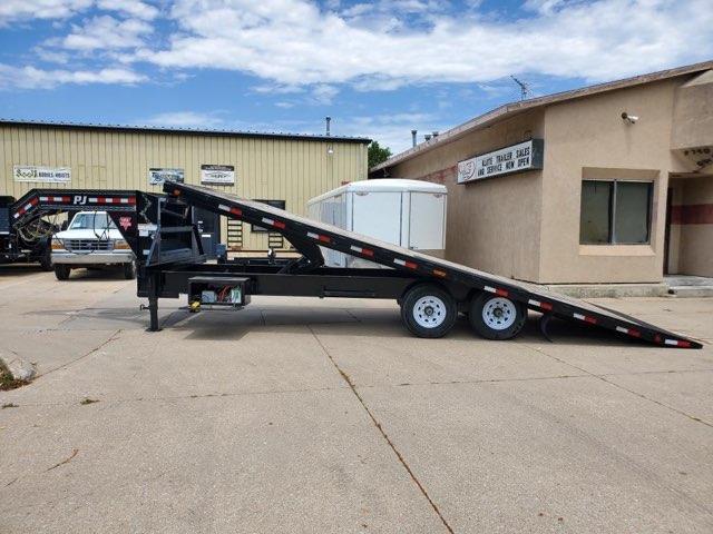2018 PJ Trailers 24' Gooseneck Electric Tilt Equipment Trailer 2018 PJ Trailers 24' Gooseneck Electric Tilt Equipment Trailer