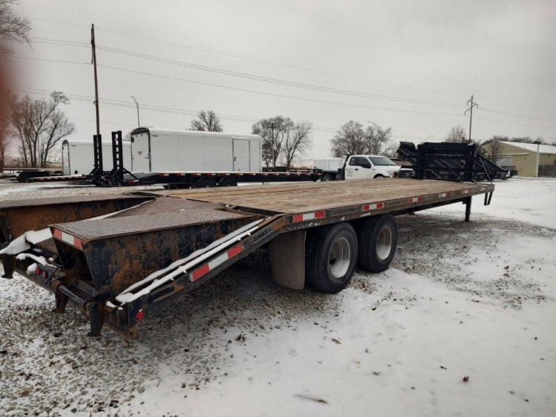 2008 Diamond T Trailers 25+5 GN Equipment Trailer Nebraska Trailer