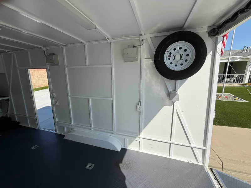 used Cargo (Enclosed) Trailers Universal Trailers  for sale, in Riverside, CA Thumbnail 8