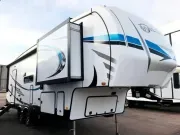 2022 Forest River Wildcat Fifth Wheel 260RD - 31ft 1/2 Ton Towable 5th Wheel