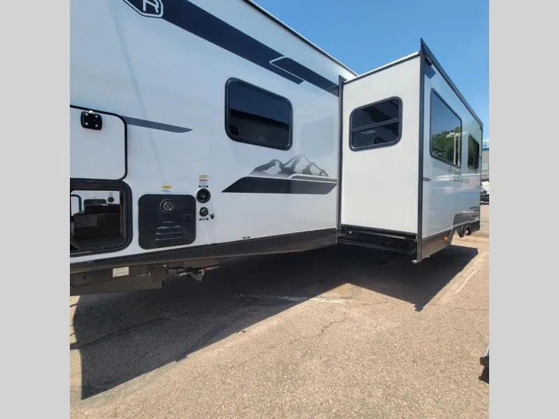 2026 Forest River surveyor 267rbss