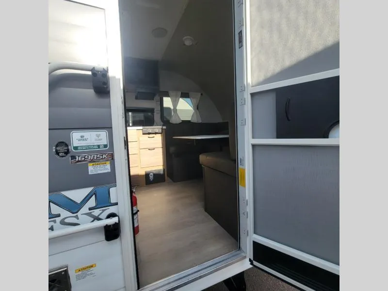 Trailer Image