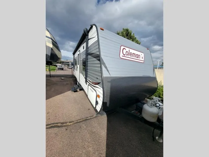 2017 Dutchmen RV