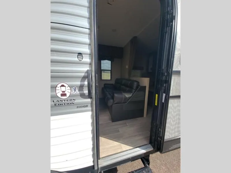 Trailer Image