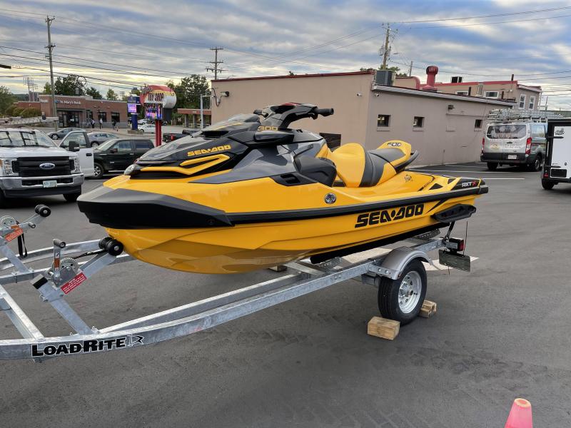 2021 Sea-Doo/BRP RXT-X WITH SOUND PWC (Personal Watercraft) 2021 Sea-Doo/BRP RXT-X WITH SOUND PWC (Personal Watercraft)