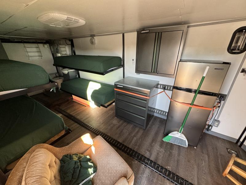 used Cargo (Enclosed) Trailers Diamond Cargo  for sale, in New Whiteland, IN Thumbnail 2