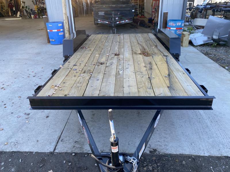 2021 American Manufacturing Operations (AMO) UT162 Car / Racing Trailer - 76X16 (14+2) TA - Slide In Ramps - Dovetail - Wrapped Tongue (GVW: 7000) 2021 American Manufacturing Operations (AMO) UT162 Car / Racing Trailer - 76X16 (14+2) TA - Slide In Ramps - Dovetail - Wrapped Tongue (GVW: 7000)
