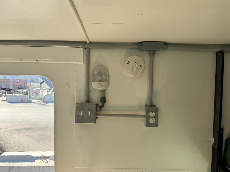 used Cargo (Enclosed) Trailers Diamond Cargo  for sale, in New Whiteland, IN Thumbnail 5