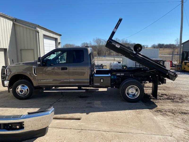 Home B and B Sales Bolivar MO Trailer Dealer near Springfield MO