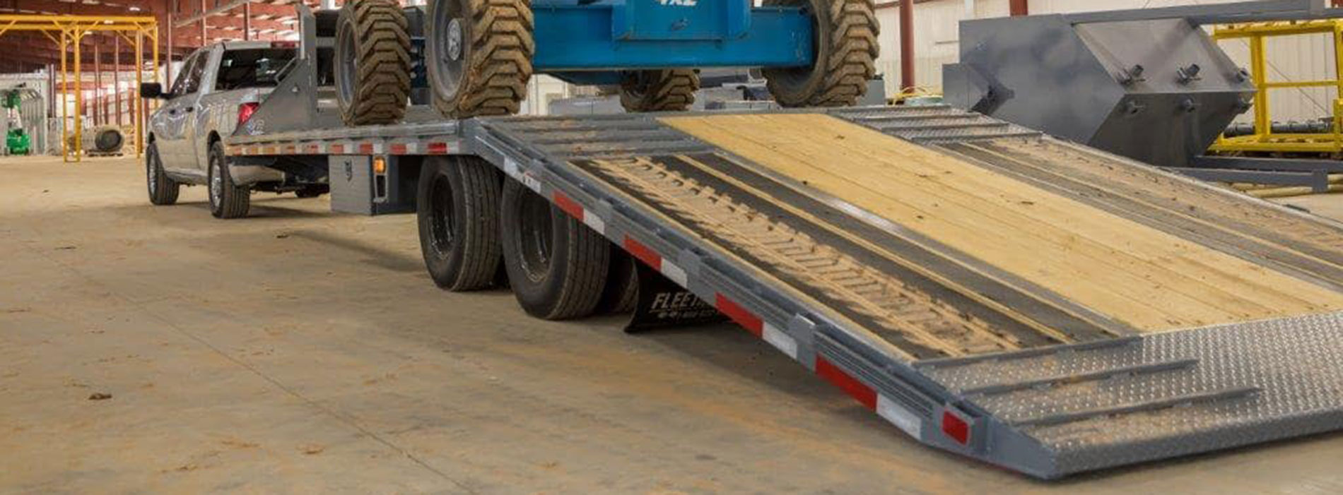 Home Bridge Trailers in Woodburn, IN Sells Top Cargo, Equipment